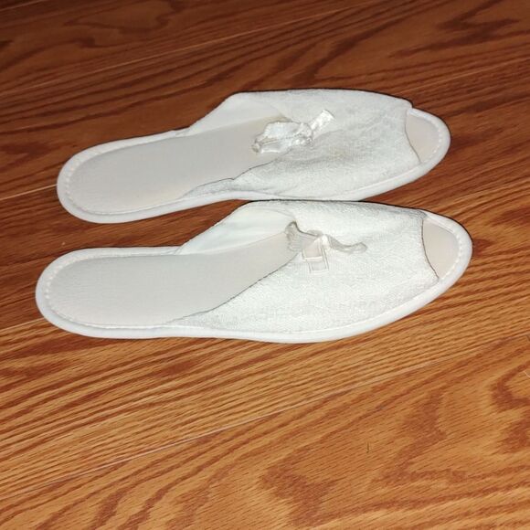 Vintage Sears light ivory  bedroom slippers slippers with lace overlay   Sz M - Picture 5 of 7